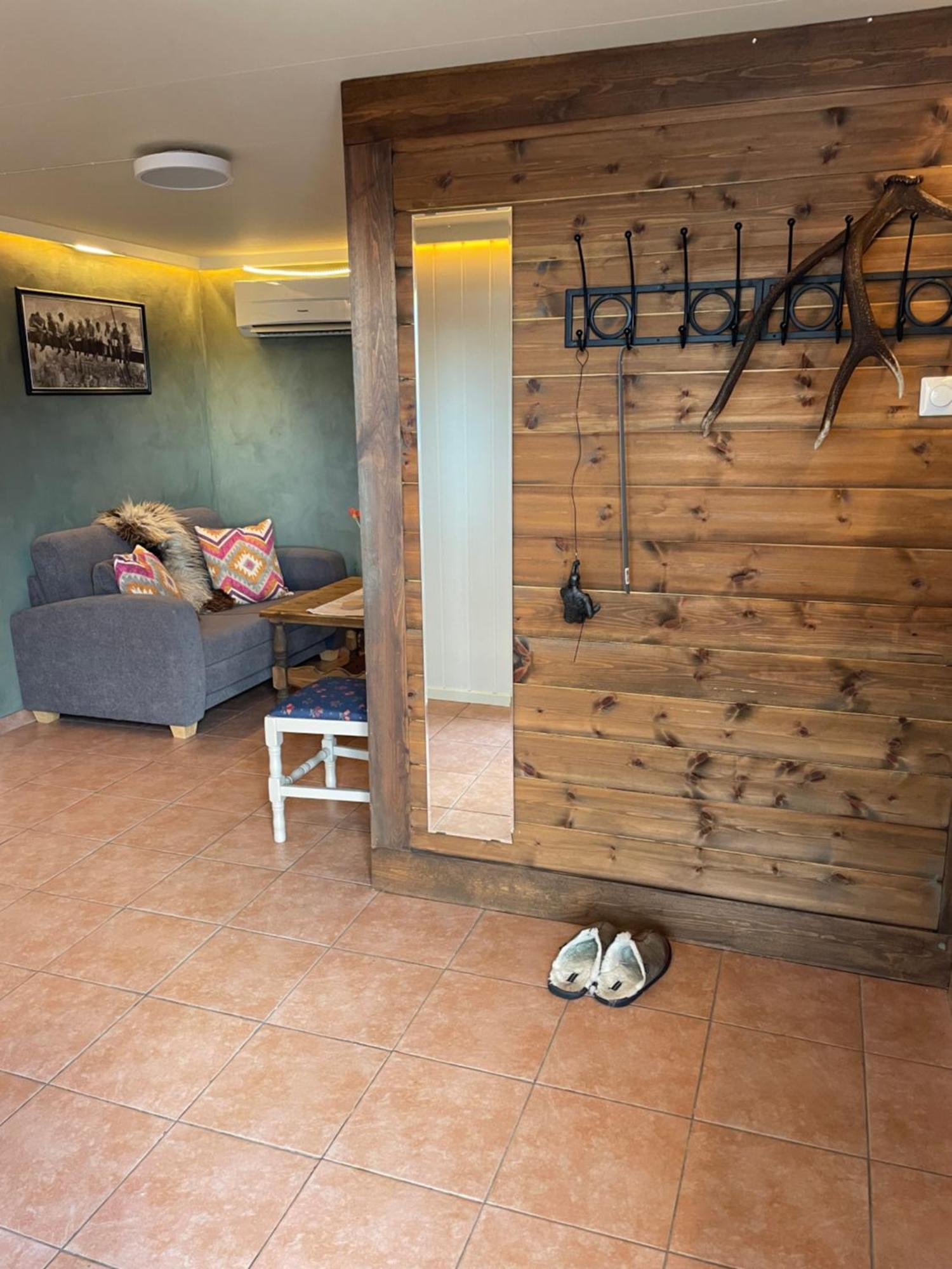 Apartment Hyggelig Og Velutstyrt I Sentrum
